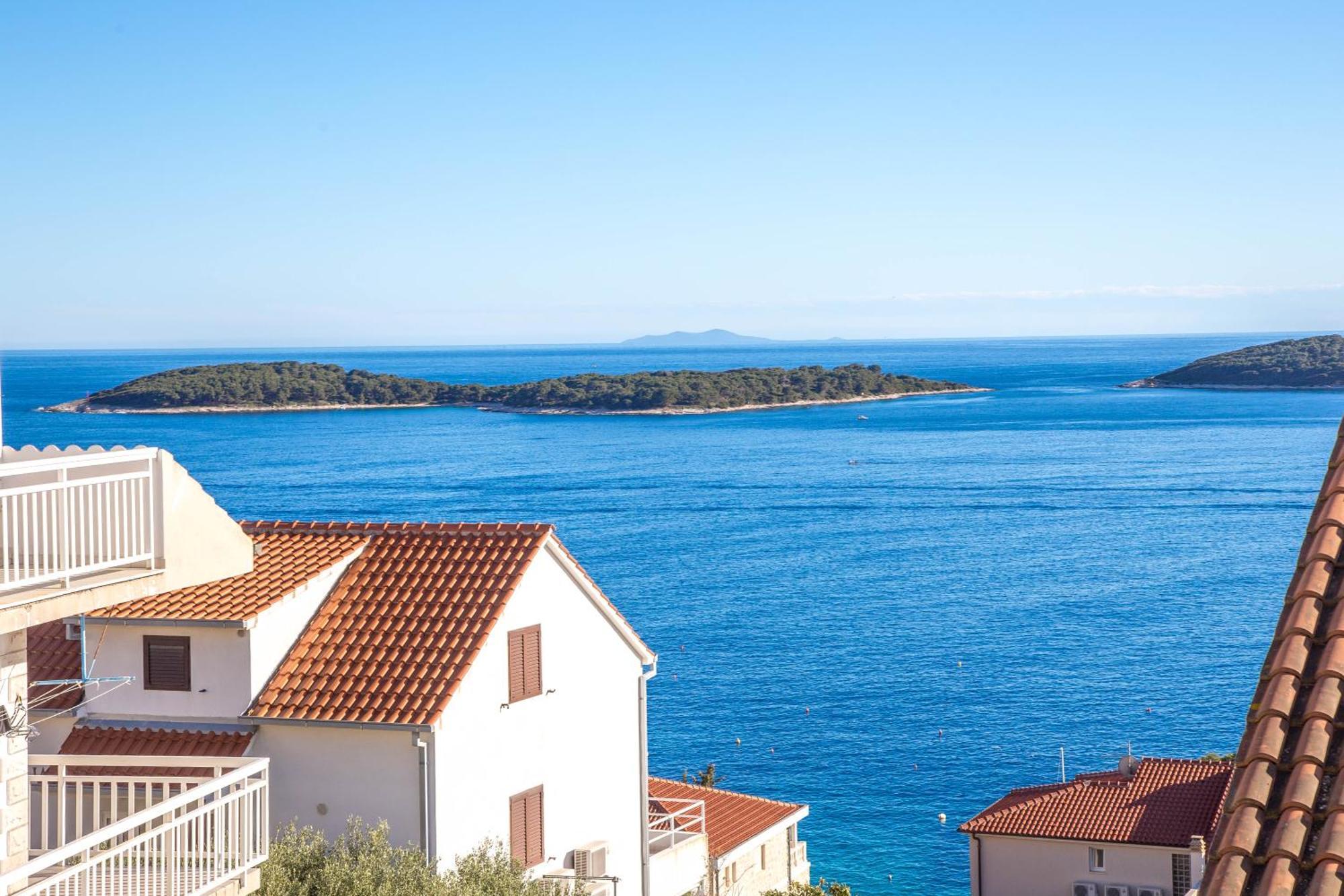 Apartments Anita Hvar Town Exterior photo