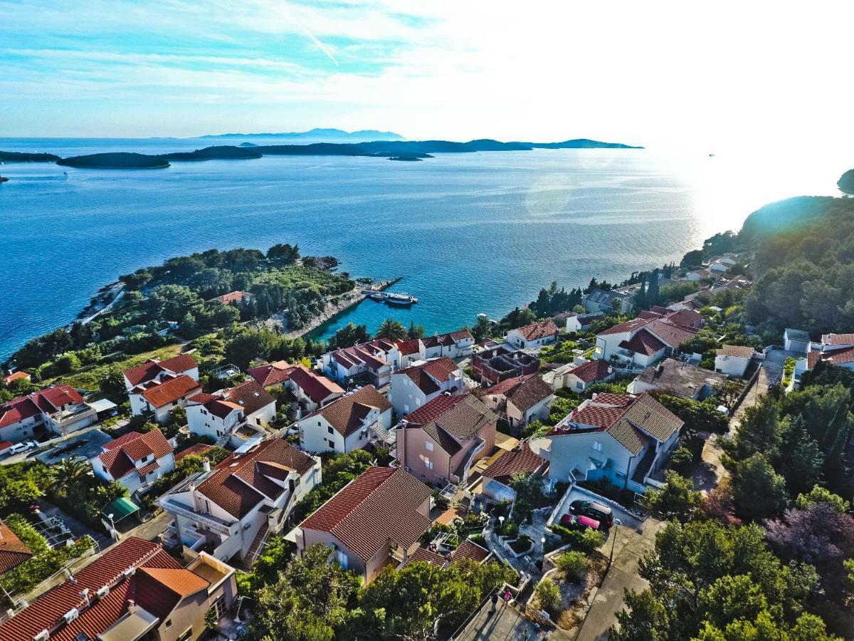 Apartments Anita Hvar Town Exterior photo